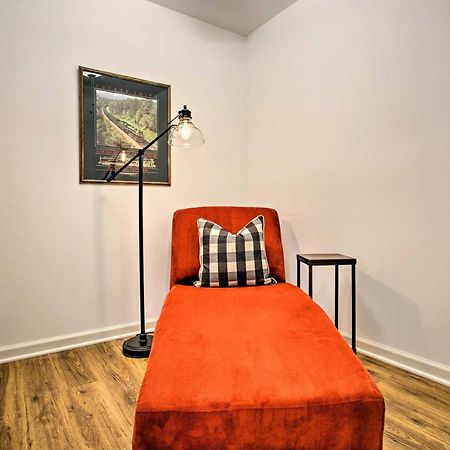 Newly Remodeled Apartment On Main Street In Saluda Bagian luar foto