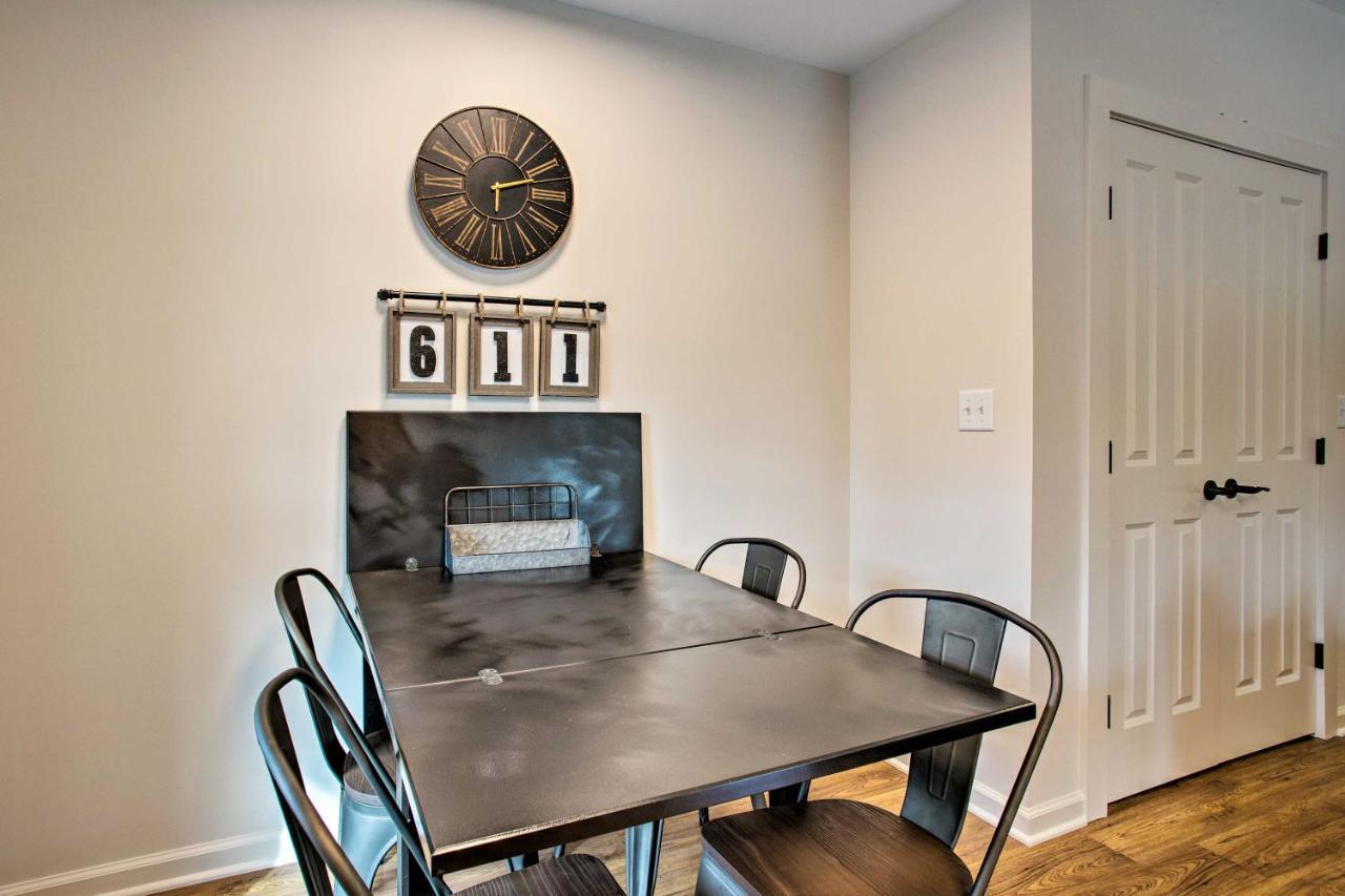Newly Remodeled Apartment On Main Street In Saluda Bagian luar foto