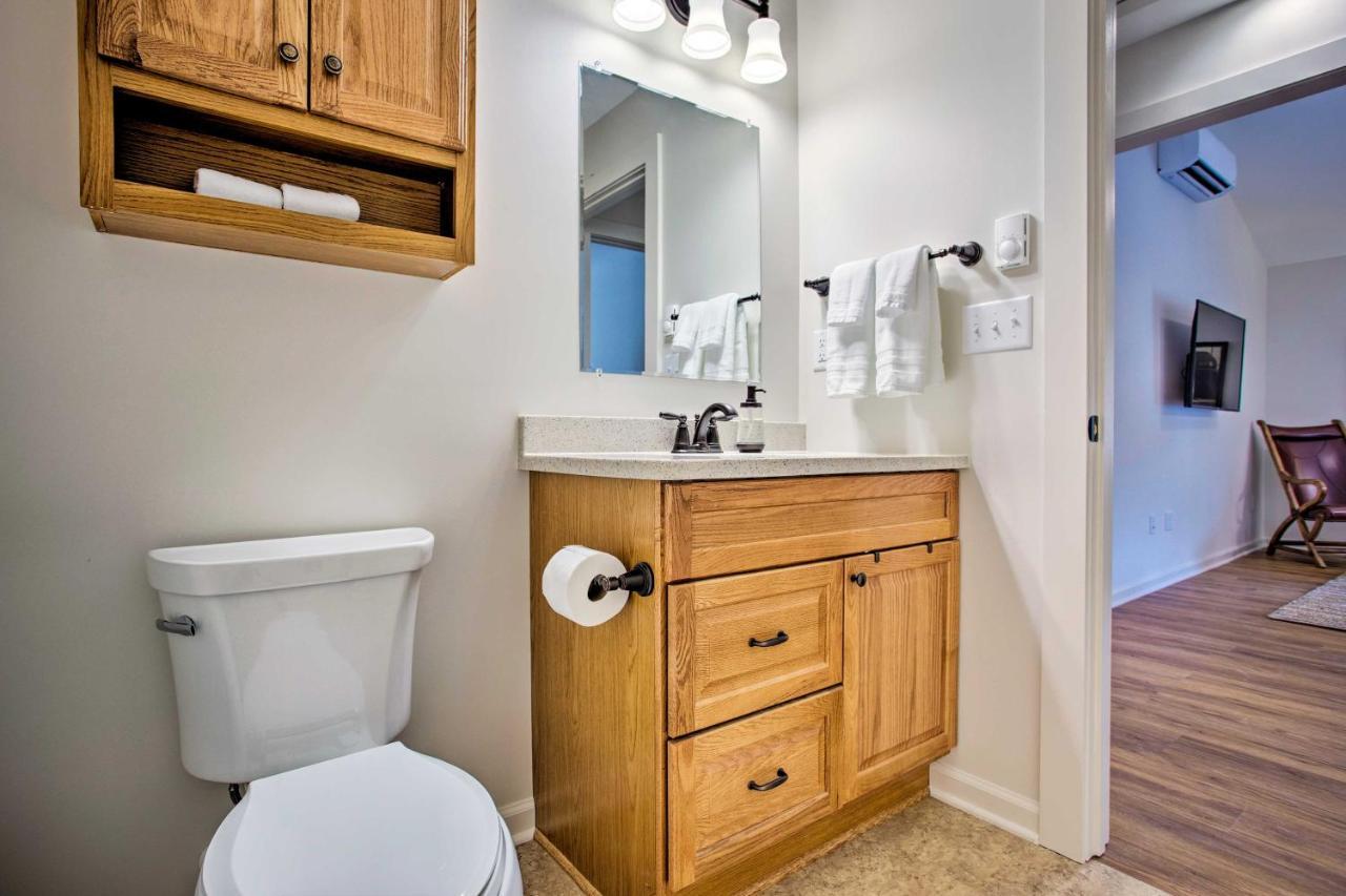 Newly Remodeled Apartment On Main Street In Saluda Bagian luar foto