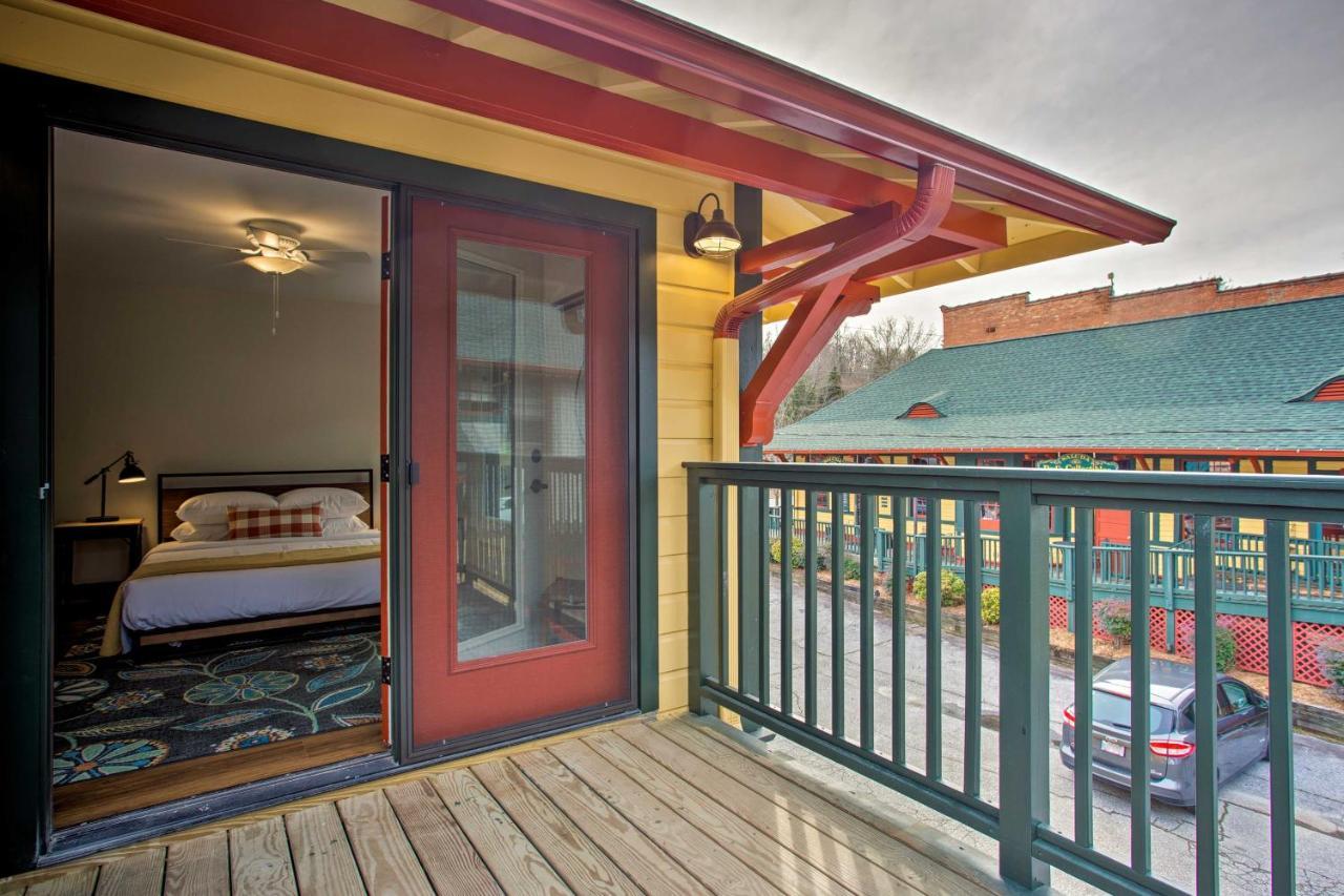 Newly Remodeled Apartment On Main Street In Saluda Bagian luar foto